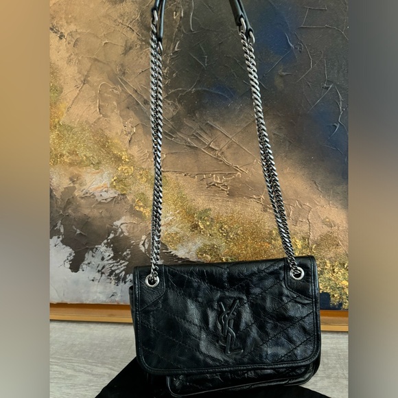 Saint Laurent
Niki Baby in Vintage Leather - Picture 5 of 16